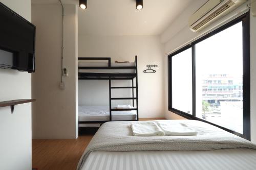 Labkoff cafe and Hostel