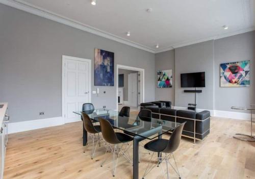 JOIVY Modern 1 bed flat next to Haymarket Station, Edinburgh (Foto 2)