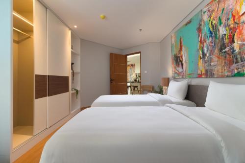 Two-Bedroom Suite image 8