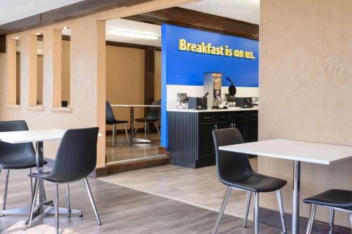 Days Inn by Wyndham Fredericton