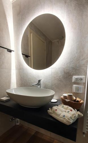 Lady Camollia Apartment - image 2