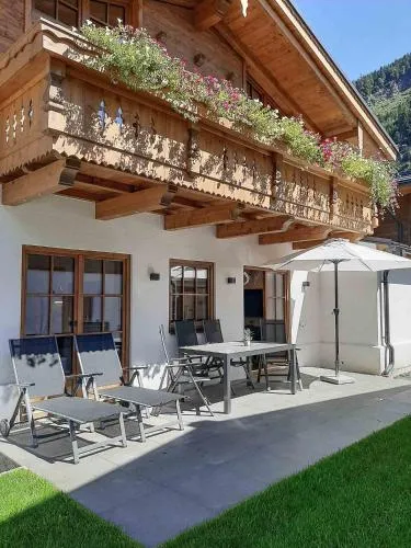 Hochalmbahnen Chalets 8W1, Waldrebe, nahe Gondel, Hunde willkommen in Rauris, Österreich