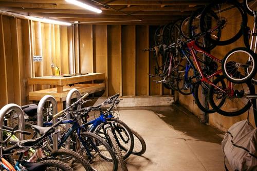 St Anton Courtyard View 1-Bedroom Condos with Free Wifi & Rec Center