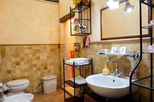 Bathroom, A CASA DI SARA in Tivoli