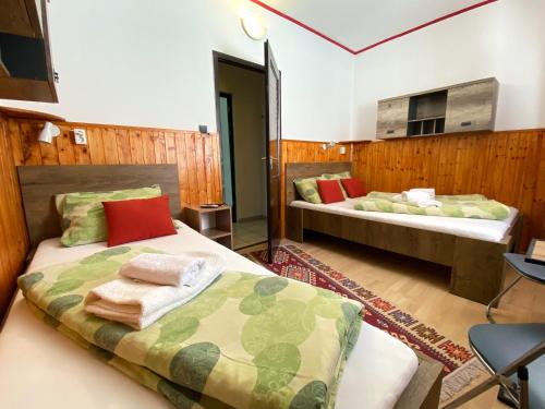 Hargita Panzio - image 3