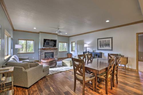 Cozy Home with Deck Less Than 1 Mi to Shadow Mountain Lake! - image 3