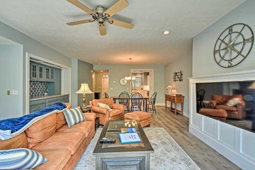 Lake Keowee Condo with Balcony, Community Perks in Salem, USA