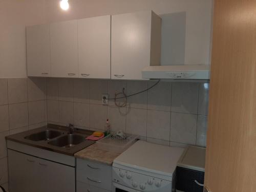 IV2020 apartment, Skopje (fotografie 8)