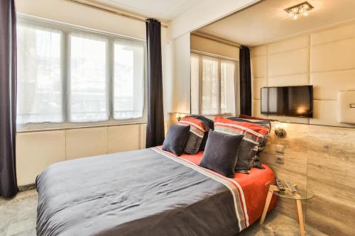 2 Pièces Gambetta - Centre Nice + PARKING PRIVE gîte à louer Le Ray