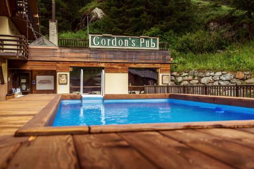 323226168 Chalet du Lys Hotel & SPA