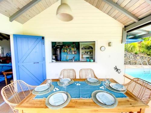 Aquamarine, private room in Villa Casa Blue pool sea view
