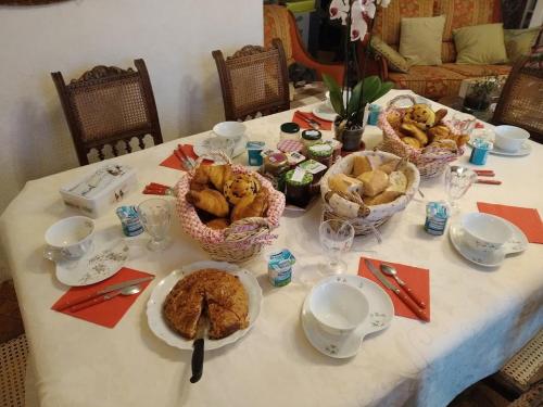 Ēdiens un dzērieni, La Longere des Gillettes in Bezenet