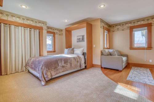 Pacific City Beach House - image 6