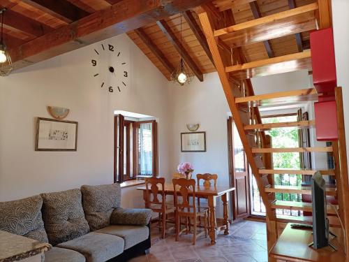 Apartamentos rurales La Casa Vieja De Alceda in 阿爾塞達