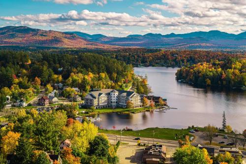 voco Saranac Lake NY - Waterfront by IHG