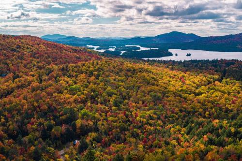 323253066 voco Saranac Lake NY - Waterfront by IHG