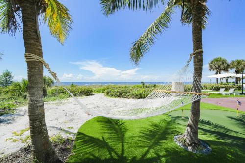 Casey Key Resorts - Beachfront in Laurel (FL)