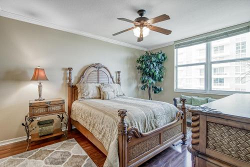 A Slice of Heaven at Mariner Village