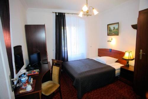 1 twin bed