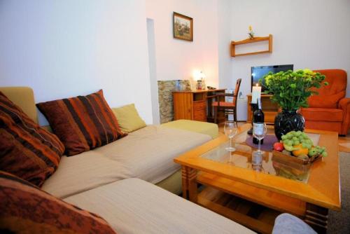 Hotel Przy Oślej Bramie - Zamek Książ - image 9