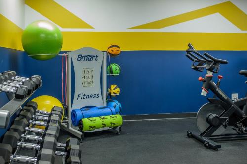 Frontdesk Cultural District Apts Walk to Everything - main image