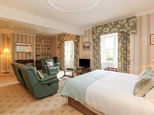 Horsley Hall – Eastgate