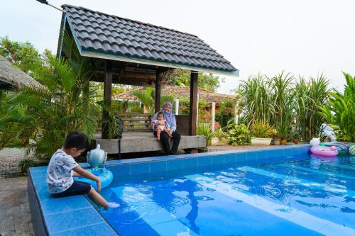 Dangau Sala D Kontena Prices Photos Reviews Address Malaysia