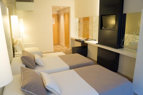 1 double bed