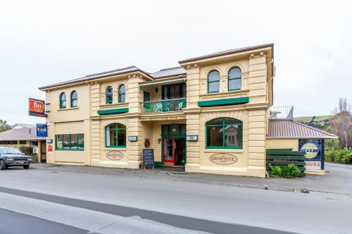 外觀, The Grand Hotel & Bar - Akaroa in 阿卡羅阿
