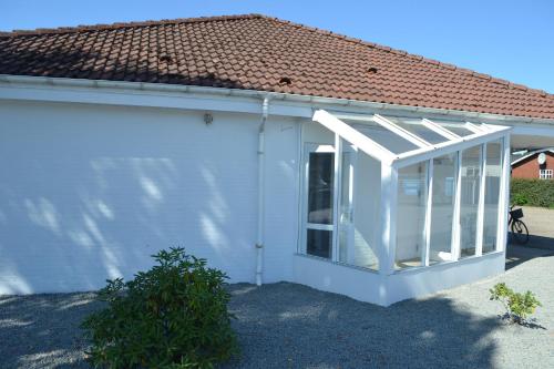 Dolphin Rooms - image 3