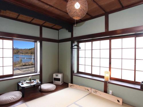 Twin Room with Mountain View