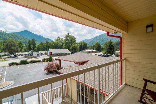 Ramada by Wyndham Maggie Valley