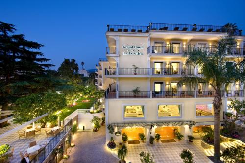 Grand Hotel La Favorita - image 2