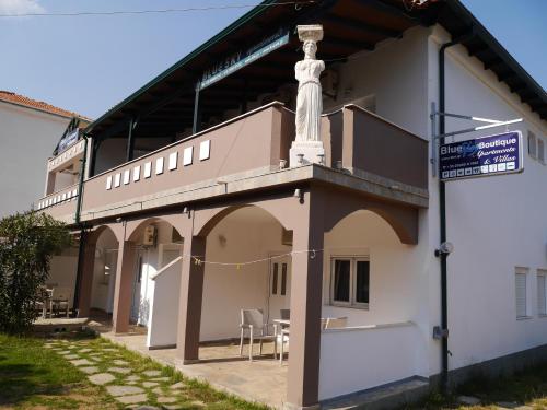  Blue Sky Apartments in Skala Potamias