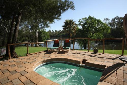 Swimming pool, Vale2Vaal in Hartzenbergfontein