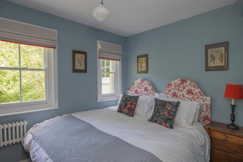 Henge Estate - Restored Manor House, up to 11 en-suite bedrooms