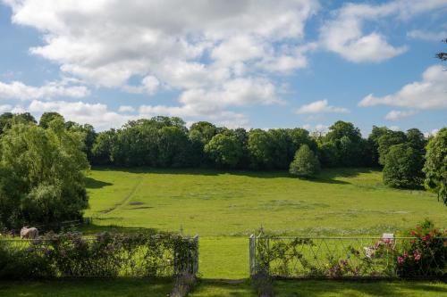 Henge Estate - Restored Manor House, up to 11 en-suite bedrooms