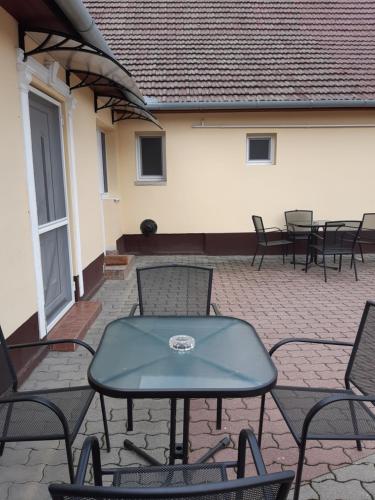 Näkymä, Helga Apartman in Mako