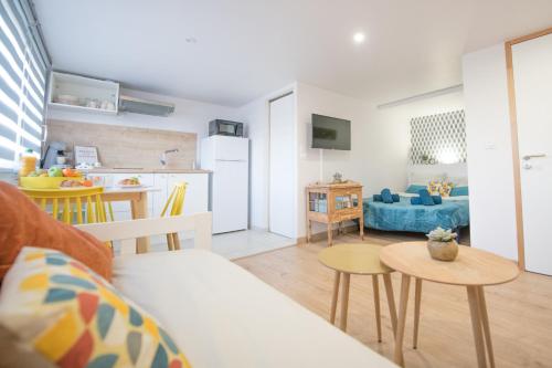 KASA HOME au calme avec Climatisation - Parking - WIFI - Netflix in Rive-de-Gier
