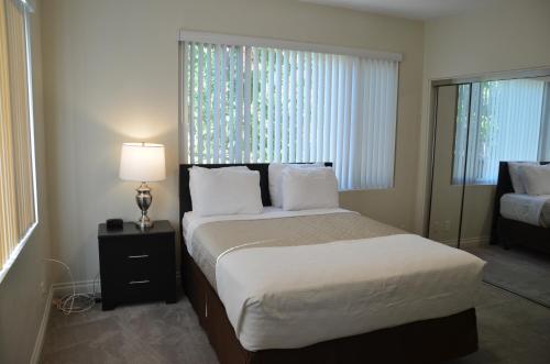 Runyon Canyon LA 30 Day Stays - image 12