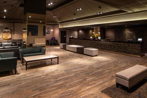 크라운 플라자 해러게이트 바이 IHG - 로비