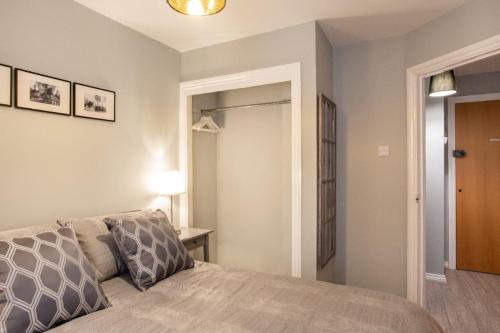 Alfred St Apartment - image 9
