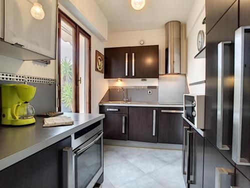 Apartment with Terrace image 10