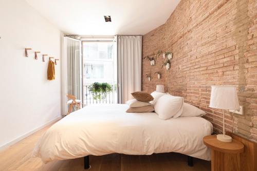 DestinationBCN Universitat Apartments