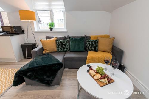 Lux and Tranquil 1Bedroom Bmouth Town Centre Apartment with Parking