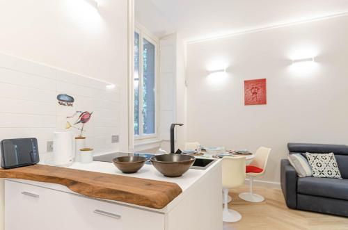 Suite Sant'Ambrogio, Universita Cattolica