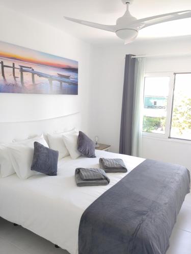Apartment Namaste- Amazing sea view & infinity pool - good Wifi - smart tv-Residence Senator 3