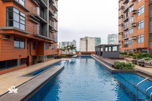 Portovita Tower 2 BR luxurious unit photo