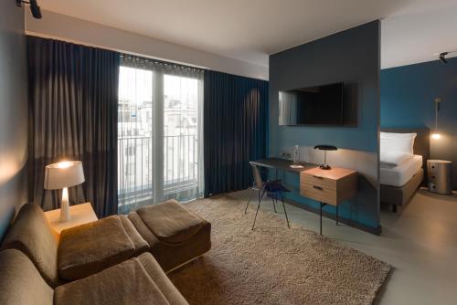 room detail thumbnail 0