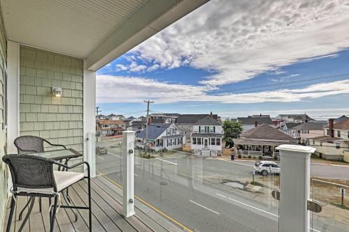 Hampton Condo with Balconies 1 Block to Beach!, Hampton (photo 2)